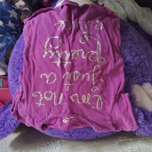 Girl's size 5 t-shirt